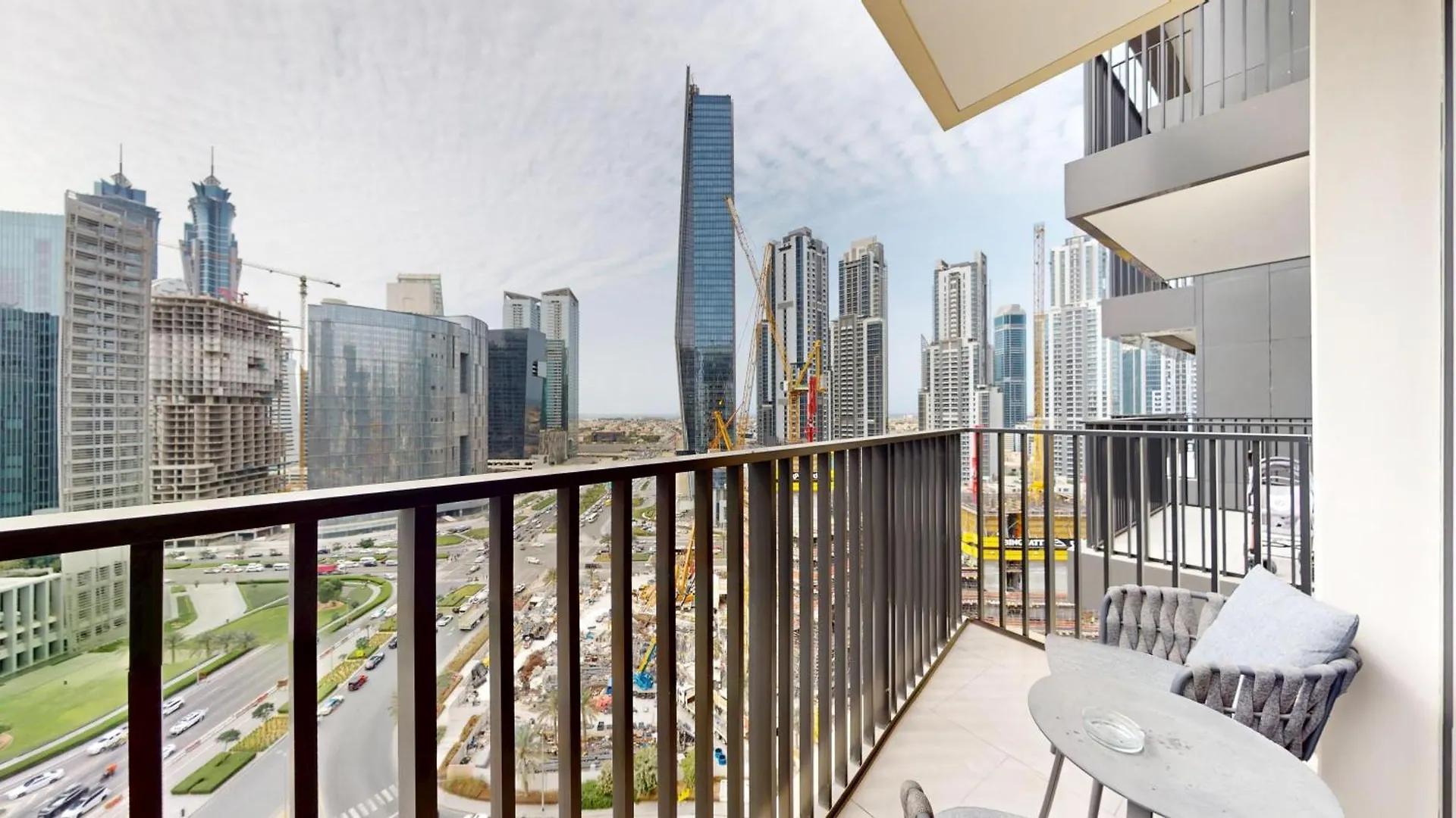 Apartment Fam Living -Modern 1 Bedroom Apt At Ahad Residences Dubai