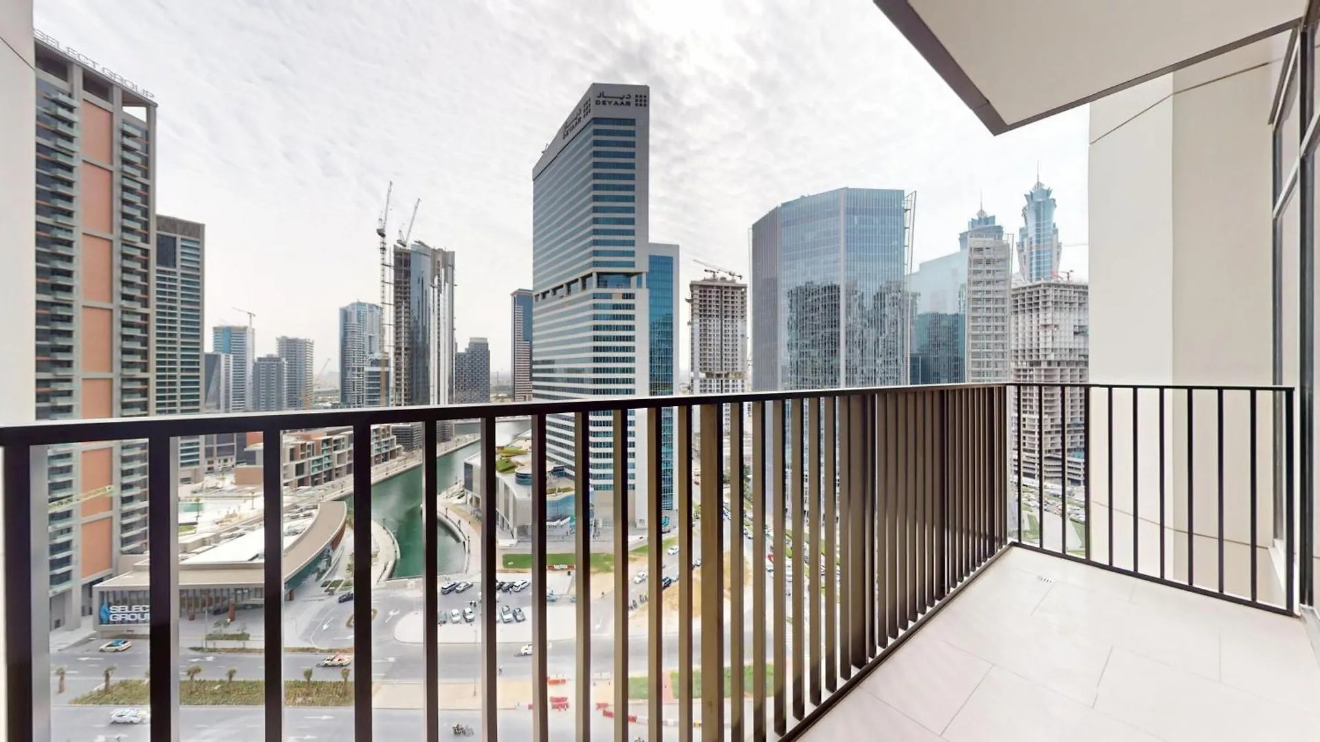 Apartment Fam Living -Modern 1 Bedroom Apt At Ahad Residences Dubai